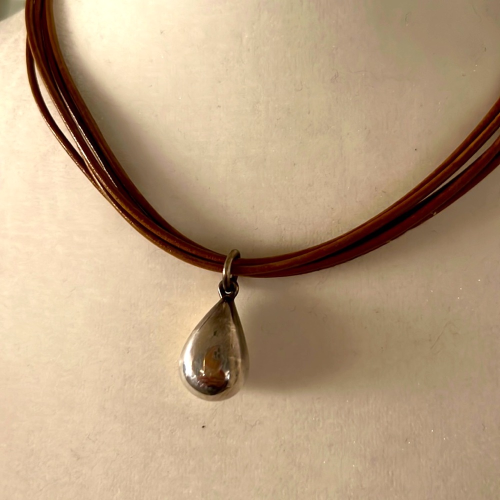 UNO de 50 Brown Leather Necklace with Silver Pendant